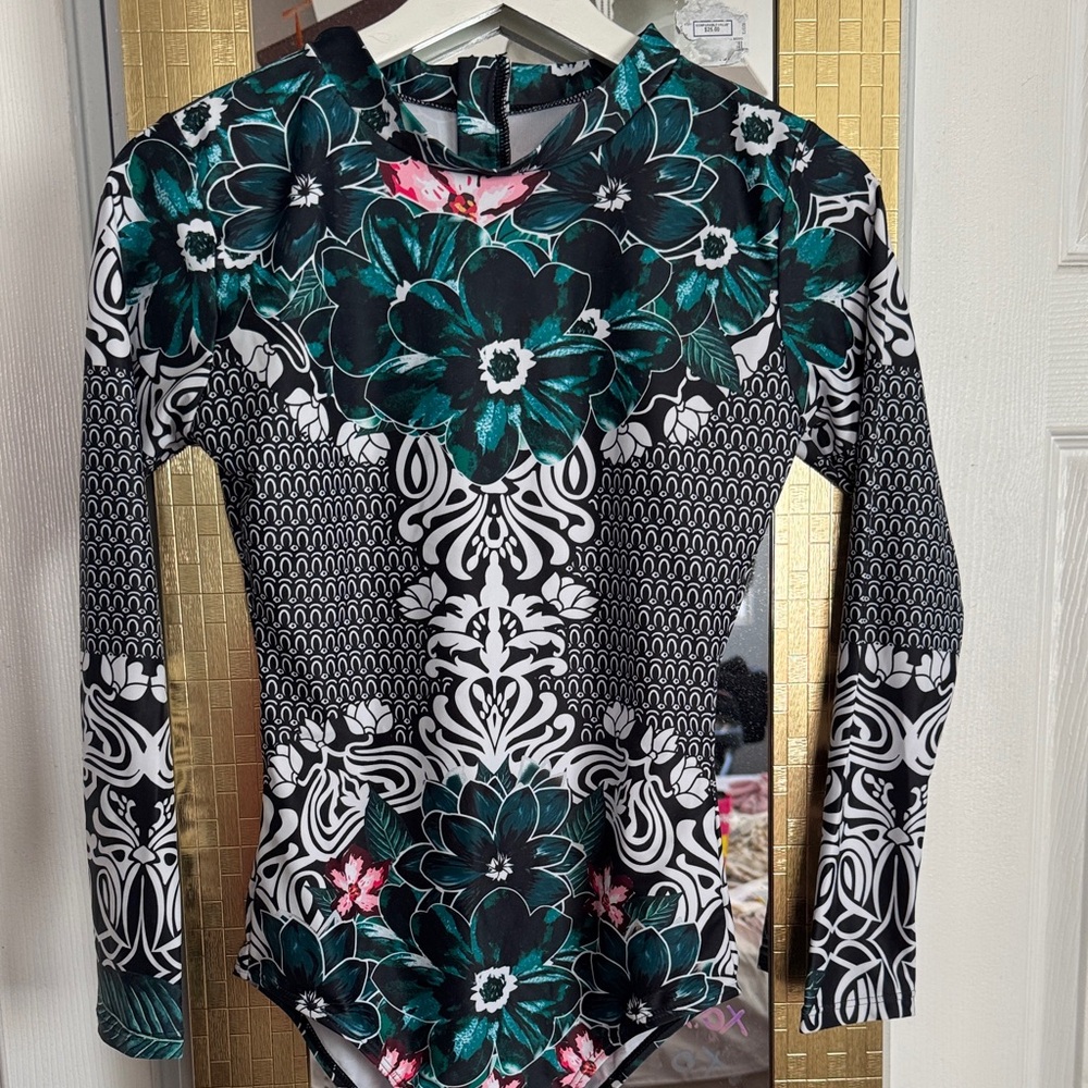 Floral Long Sleeve women Swimwear
